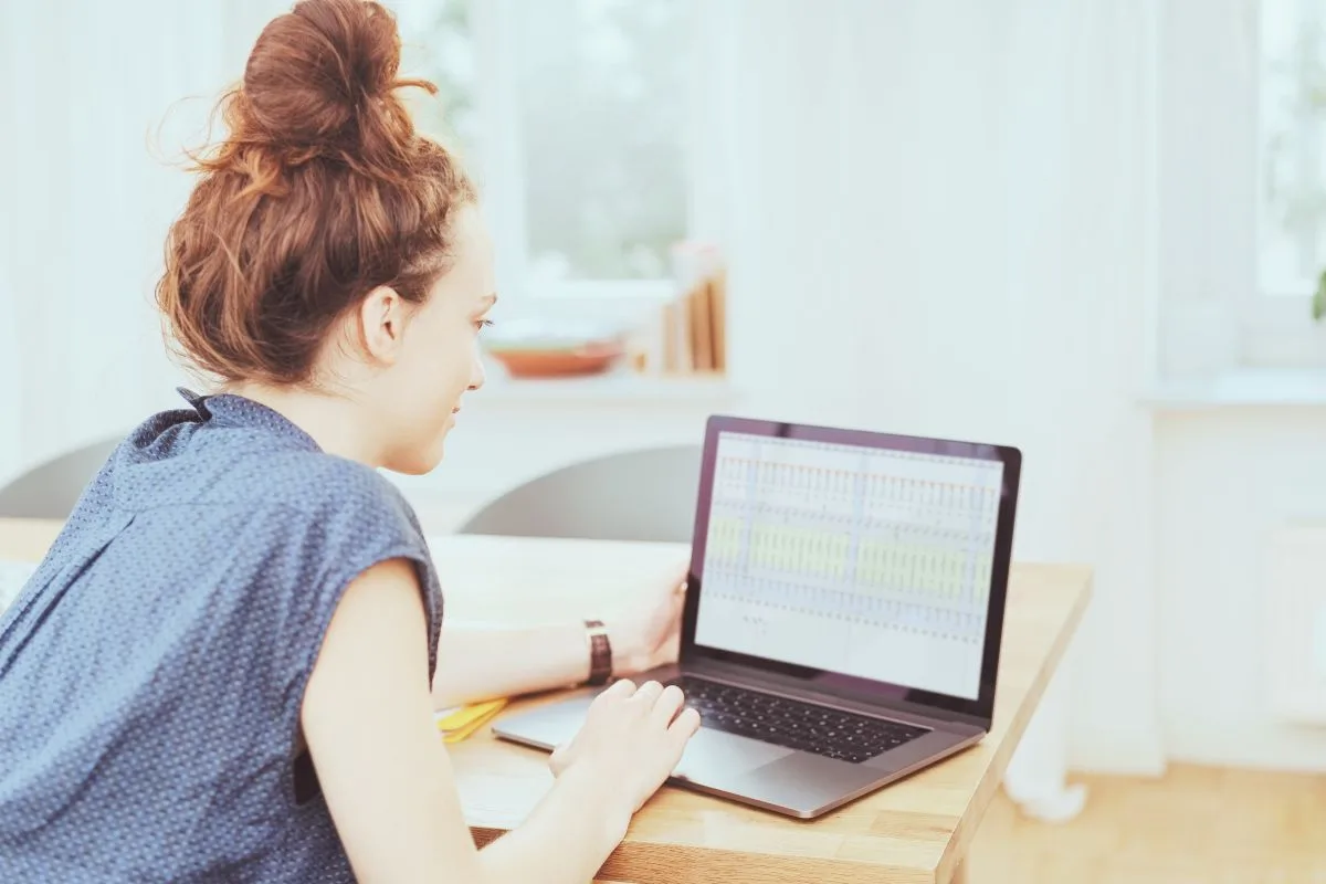 Important Podcast Metrics 4 Numbers Podcast Hosts Need to Analyse