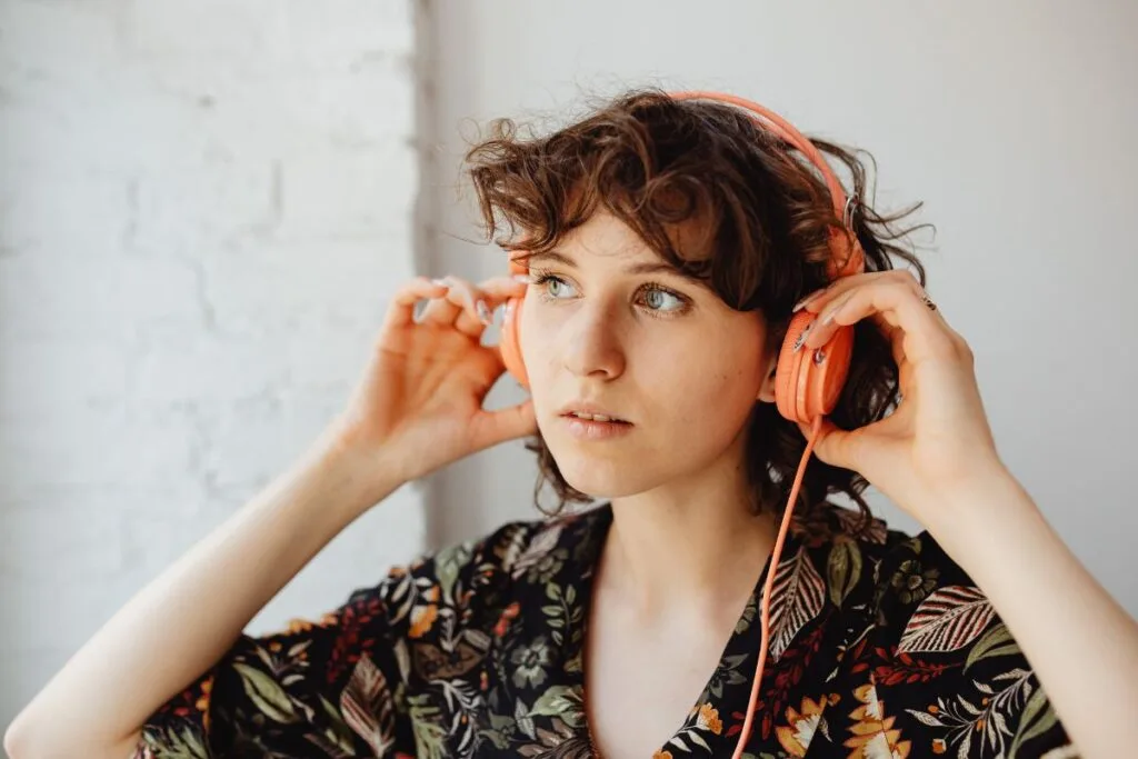 Why Unique Listeners for Your Podcast Are More Important Than You Think